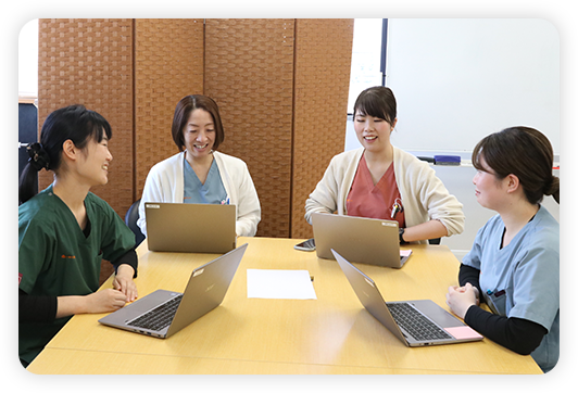 医療看護介護が連携しやすい体制があります